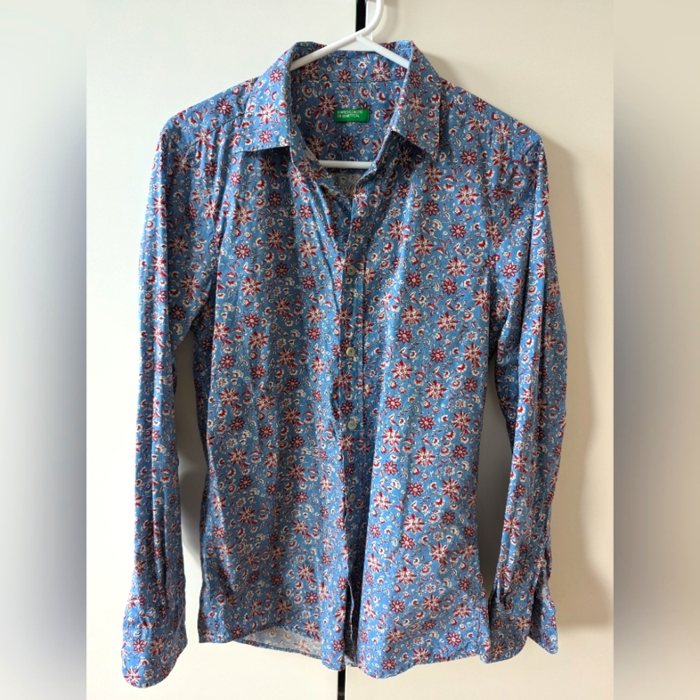 United Colors of Benetton Mens Blue and Red Floral Dress Shirt Size S